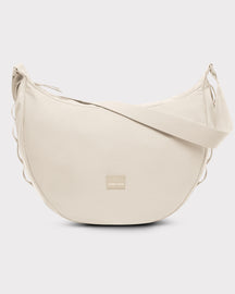 Johnny Urban Half Moon Bag 'Ally XL' in sandfarben mit verstellbarem Schultergurt