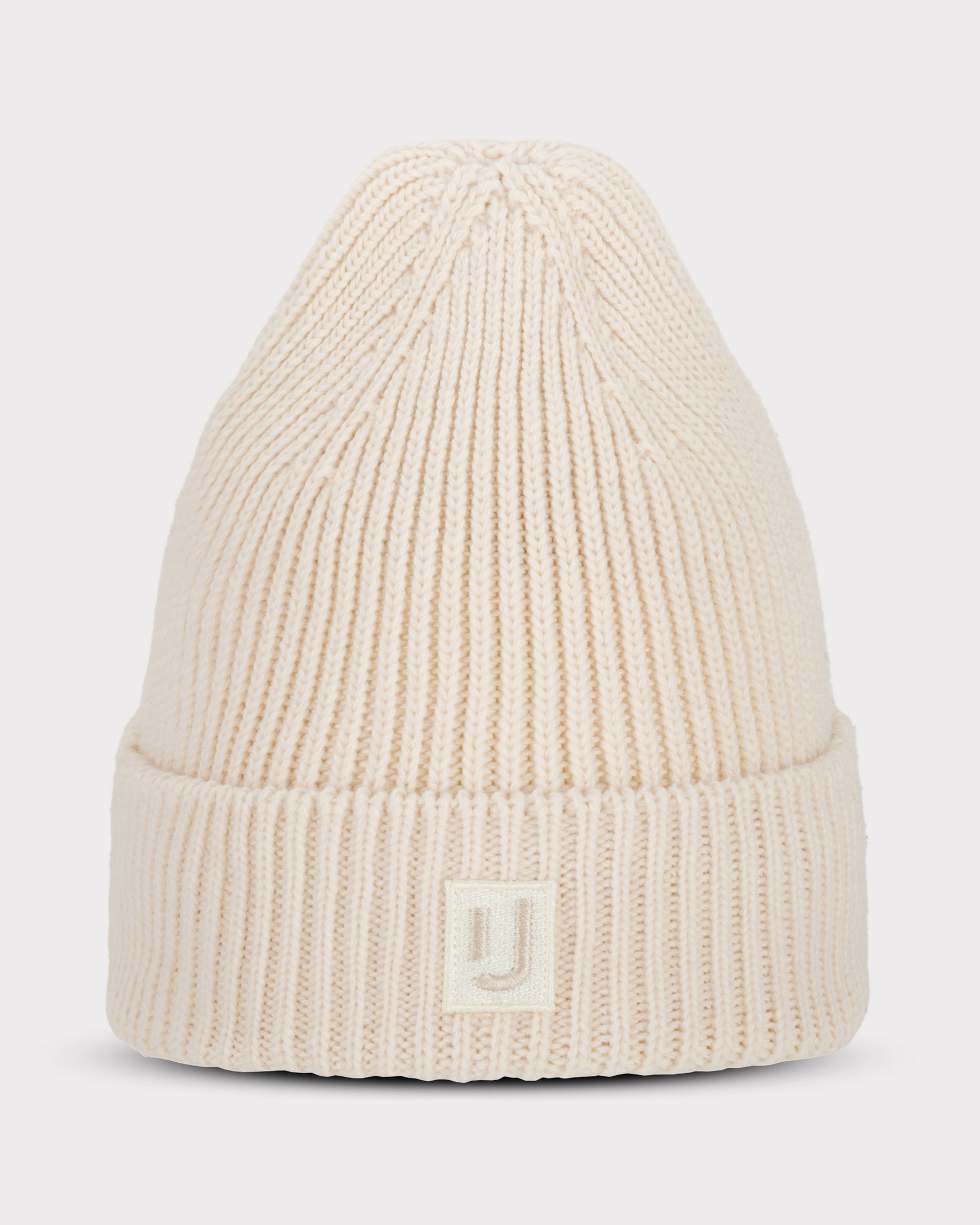 Cremefarbene Strickmütze 'Billie' von Johnny Urban mit gerolltem Saum und Logo vorne