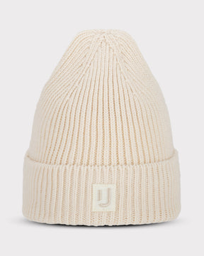 Cremefarbene Strickmütze 'Billie' von Johnny Urban mit gerolltem Saum und Logo vorne