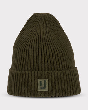 Dunkelgrüne, grob gestrickte Beanie-Mütze 'Billie' von Johnny Urban mit aufgenähtem Logoetikett