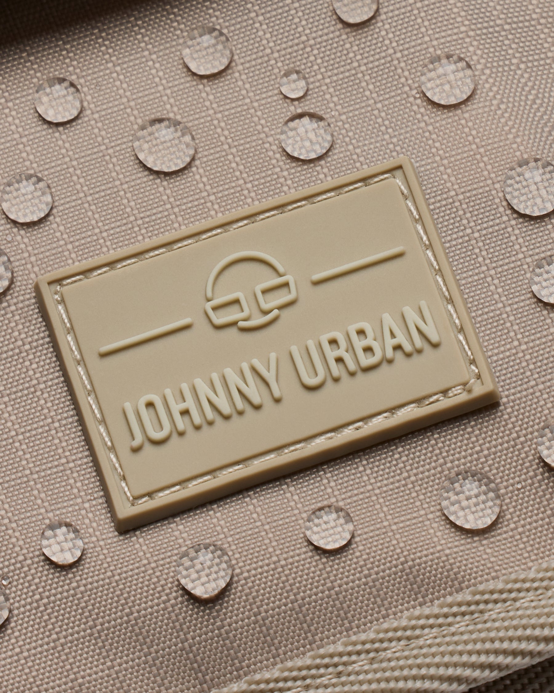 Beiges wasserabweisendes Material mit Johnny Urban Logo auf Portemonnaie ‚Troy‘