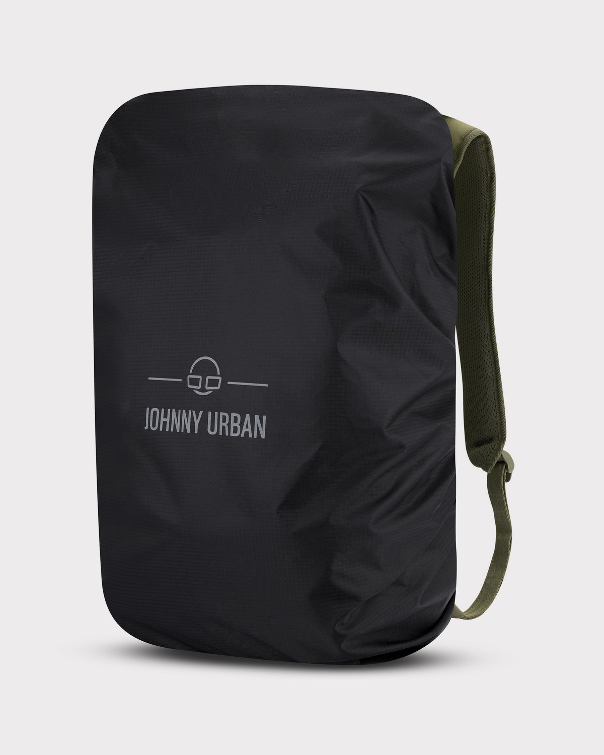 Schwarze Regenschutzhülle für Rucksack Bo XL von Johnny Urban, mit dezentem Logo