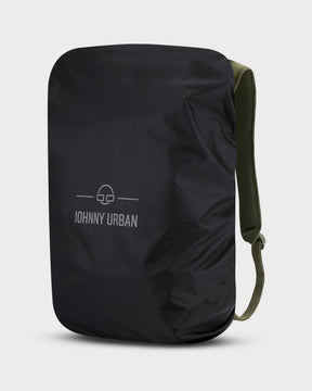 Schwarze Regenschutzhülle für Rucksack Bo XL von Johnny Urban, mit dezentem Logo
