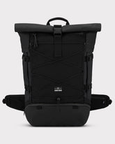 Schwarzer Johnny Urban Reiserucksack Allen XL Travel mit Rolltop und elastischem Netz an der Vorderseite