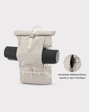 Heller Reiserucksack Allen XL Travel mit aufgerollter Yogamatte an den Seitenriemen und versteckter Reißverschlusstasche im Frontfach