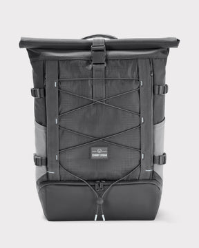Grauer Rolltop Rucksack 'Allen Large Move' von Johnny Urban mit Kordelzug vorne und Verstellriemen
