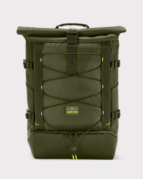 Olivefarbener Rolltop Rucksack 'Allen Large Move' von Johnny Urban mit Kordelzug und Schnalle vorne