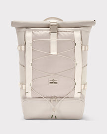 Sandfarbener Rolltop Rucksack 'Allen Large Move' von Johnny Urban mit elastischem Frontband und Tragegriff