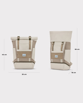 Beiger Rolltop-Rucksack 'Ashton' von Johnny Urban mit Maßen 46x30x18 cm, erweiterbar auf 66 cm Höhe