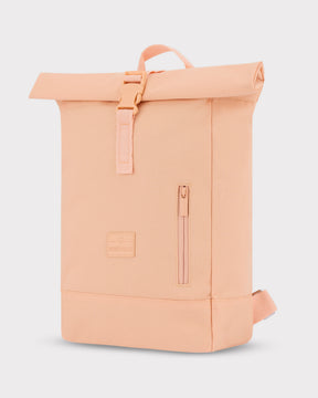 Rolltop Rucksack Robin Small von Johnny Urban in Pfirsich mit Frontreißverschluss und Logo-Patch