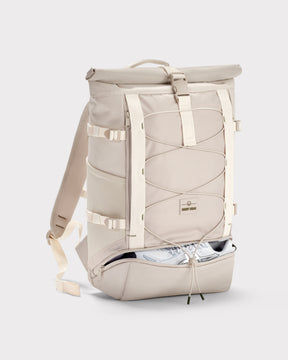 Johnny Urban Rolltop Rucksack 'Allen Large Move' in Sand mit Schuhfach und elastischem Frontband