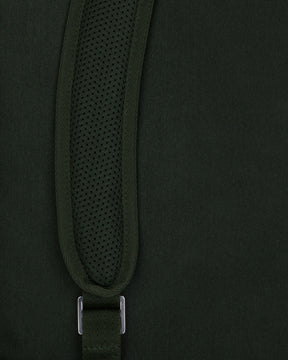 Dunkelgrüner Johnny Urban Rolltop Rucksack Robin Medium mit gepolstertem Trägeransatz