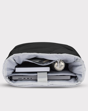 Rolltop Rucksack 'Kyle' mit gepolstertem Laptopfach, Notizbuch, Wasserflasche und kleinen Gegenständen in Innenfächern