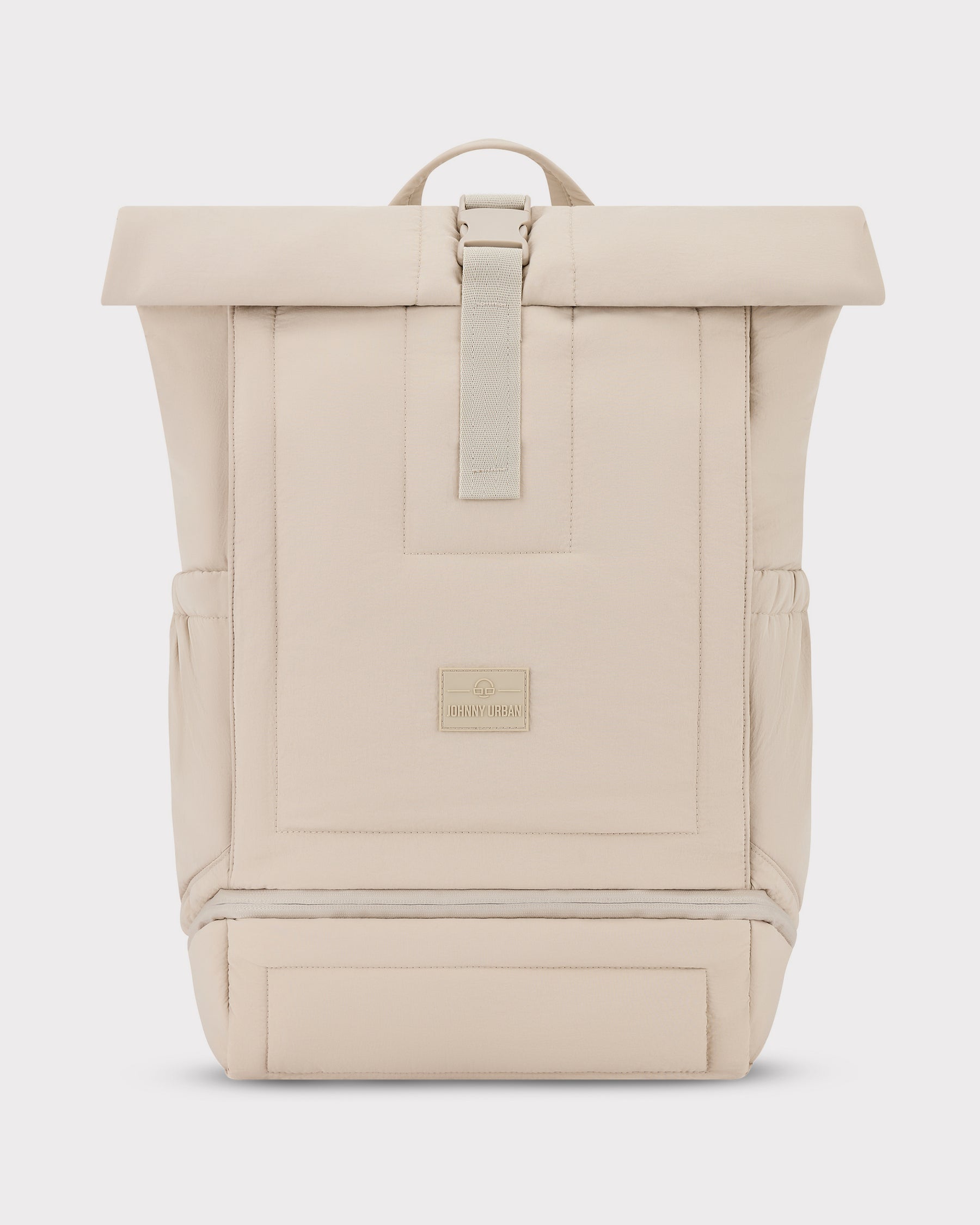 Rolltop Rucksack 'Kyle' von Johnny Urban in beige, gepolstert mit einfachem Verschluss und seitlichen Taschen