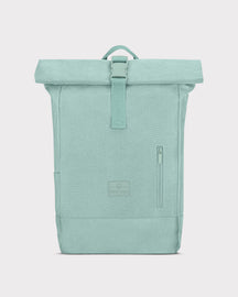 Mintfarbener Rolltop-Rucksack 'Robin Medium' von Johnny Urban mit Frontreißverschluss und Tragegriff
