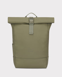 Rolltop Rucksack Harvey Medium in mattem Olivgrün aus PU mit Schnallenverschluss