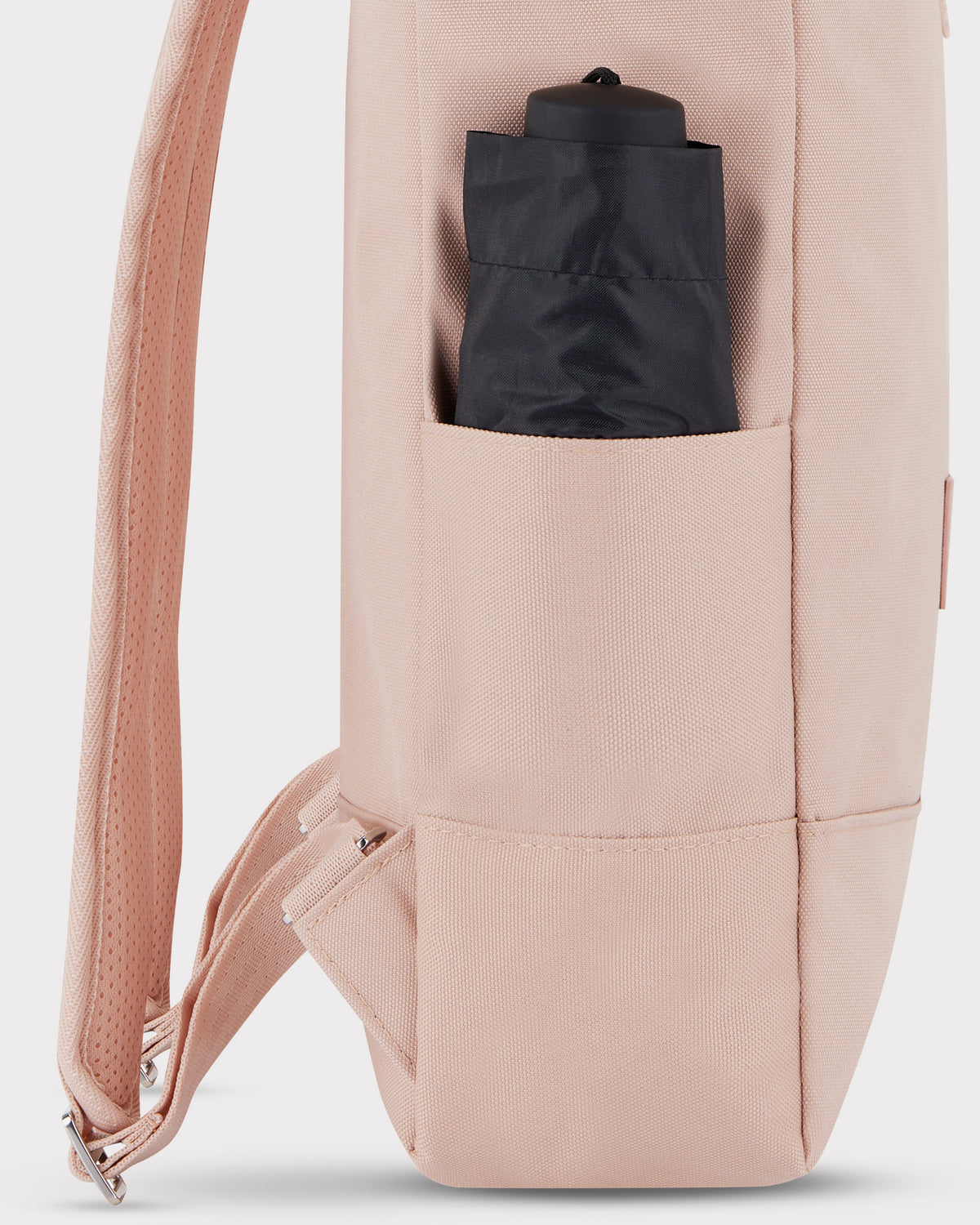 Rolltop Rucksack 'Robin Medium' in Rosé mit seitlicher Tasche und schwarzem Wasserflaschenhalter