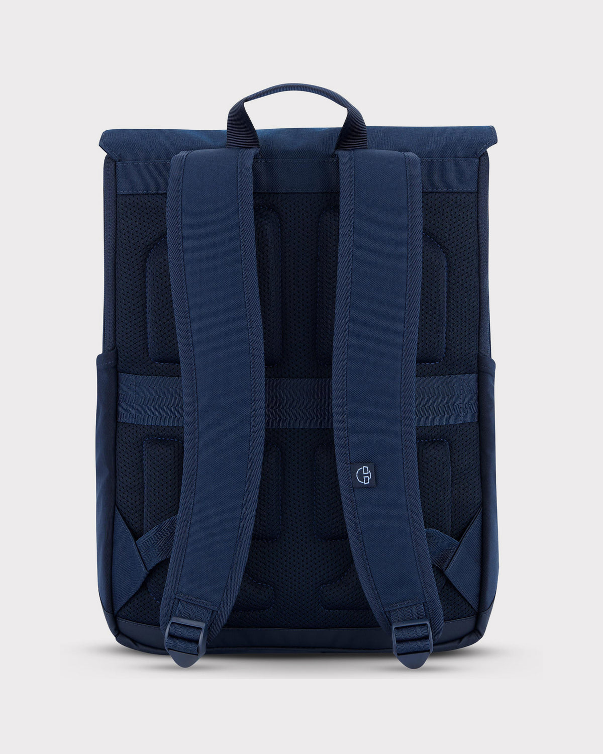 Rucksack Mika von Johnny Urban, Rückenansicht, atmungsaktive Polsterung, dunkelblau, verstellbare Schultergurte