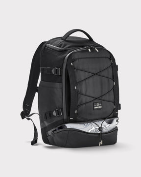 Schwarzer Rucksack 'Jack' von Johnny Urban mit Schuhfach und elastischem Frontbungee