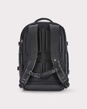 Rucksack 'Jack' von Johnny Urban, schwarze ergonomische gepolsterte Rückseite mit verstellbaren Schultergurten