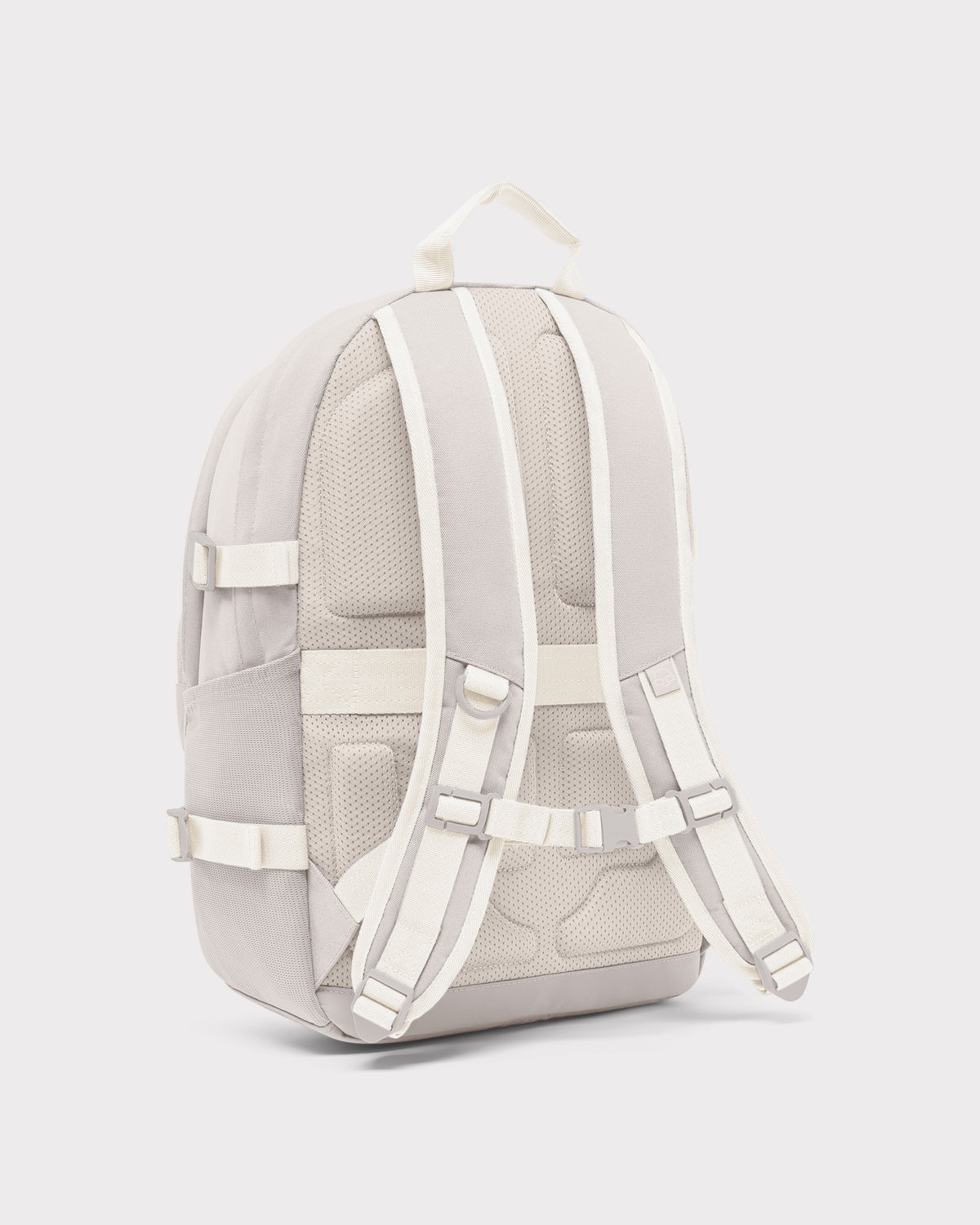 Rucksack 'Lian' von Johnny Urban in hellbeige, gepolsterte Rückseite und verstellbare gepolsterte Schultergurte