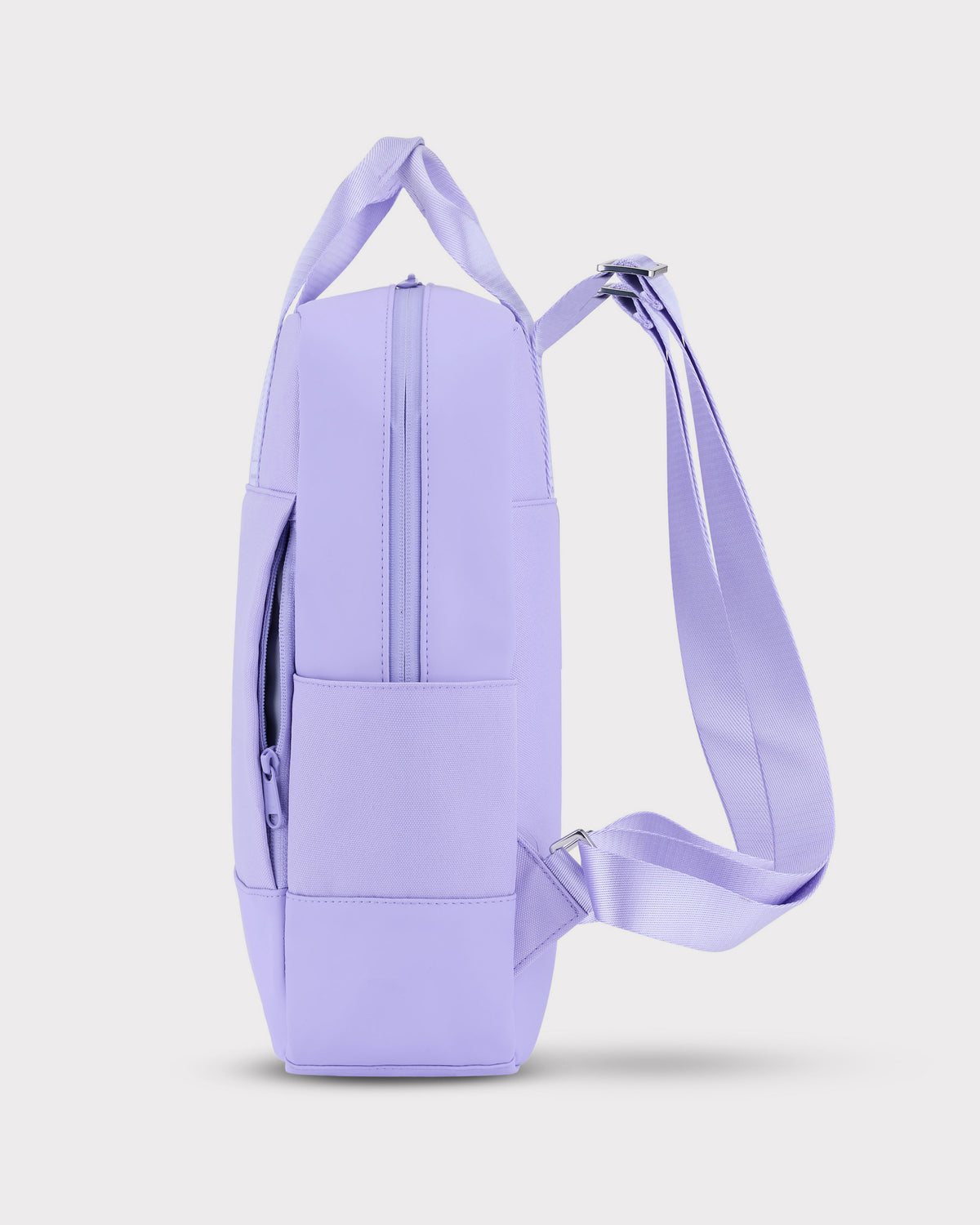 Rucksack Jona Medium in fliederfarben, seitliche Ansicht mit Reißverschluss und verstellbarem Schultergurt