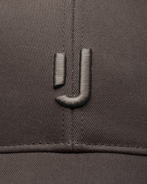 Dunkelgraue Snapback Cap 'Jason' aus Baumwolle mit schwarzem gesticktem Logo