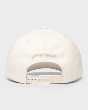 Cremefarbene Snapback-Cap 'Jason' mit verstellbarem Verschluss und Bestickung 'Johnny Urban' hinten