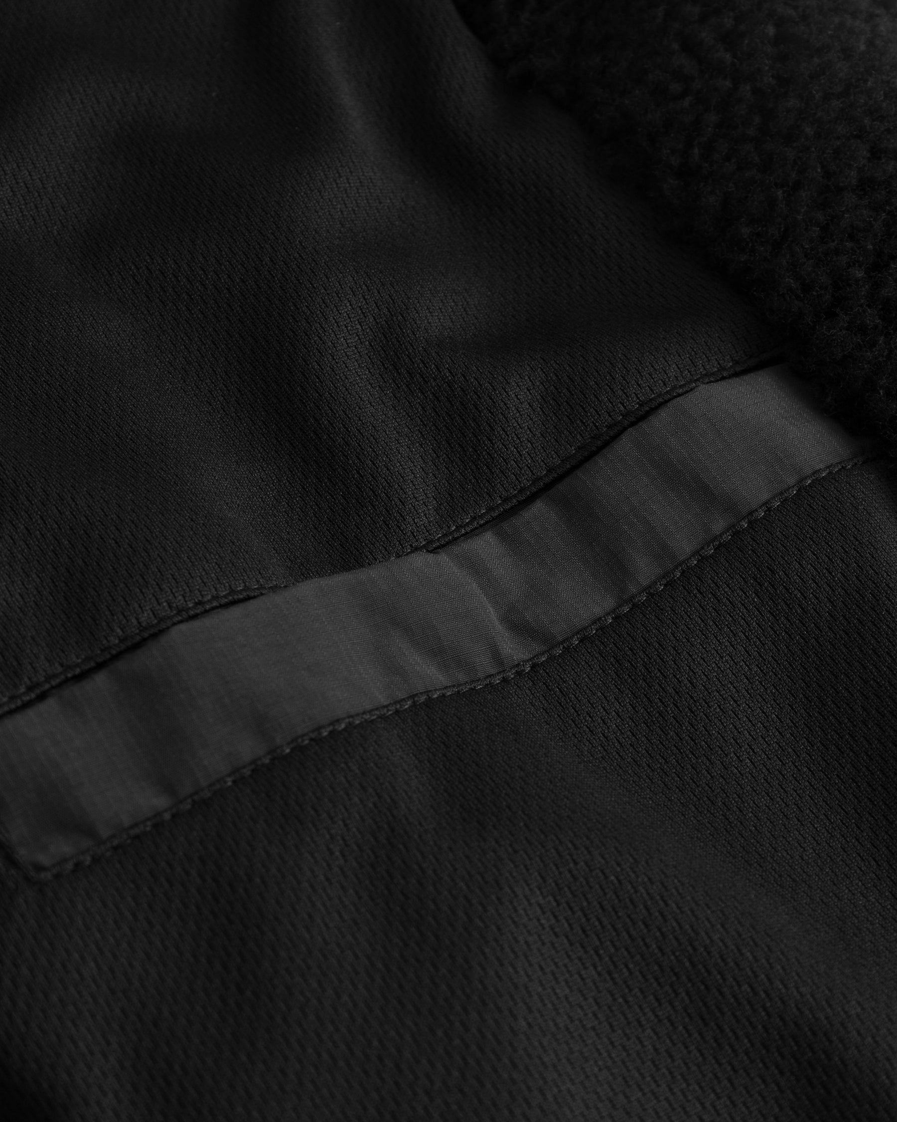 Schwarze Johnny Urban Teddy Fleecejacke 'Carson' mit weichem Stoffdetails