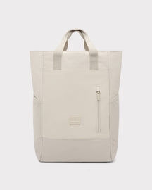 Sandfarbene Wickeltasche 'Blair' von Johnny Urban mit Vorderfach und Tragegriffen
