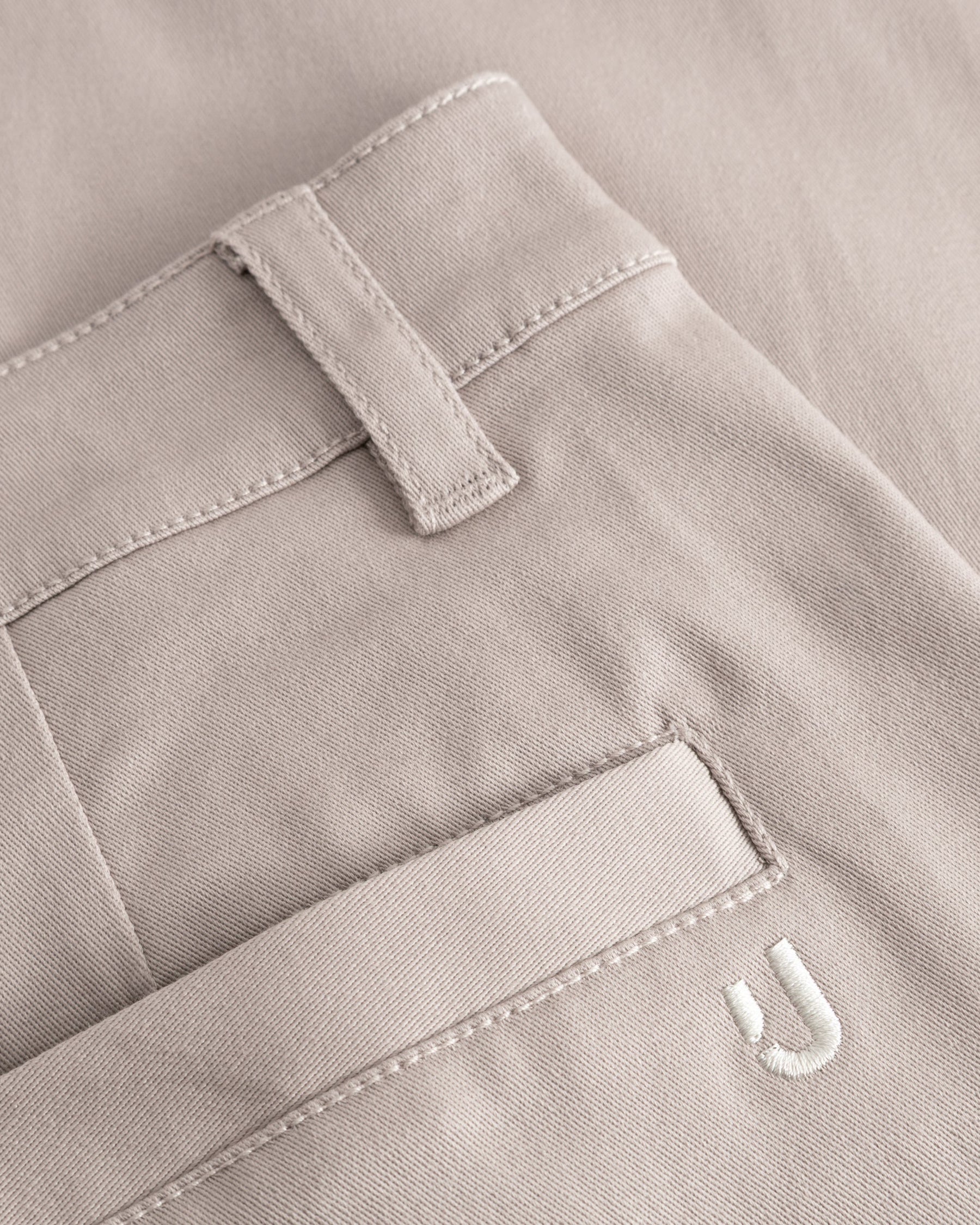 Relaxed Chino Hose "Ari"