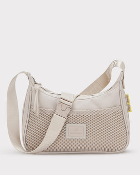 Beige Handtasche 'Maddy' von Johnny Urban mit Netzvordertasche und verstellbarem Schulterriemen