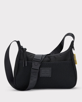 Schwarze Handtasche 'Maddy' von Johnny Urban mit Netzstoff und verstellbarem Schultergurt