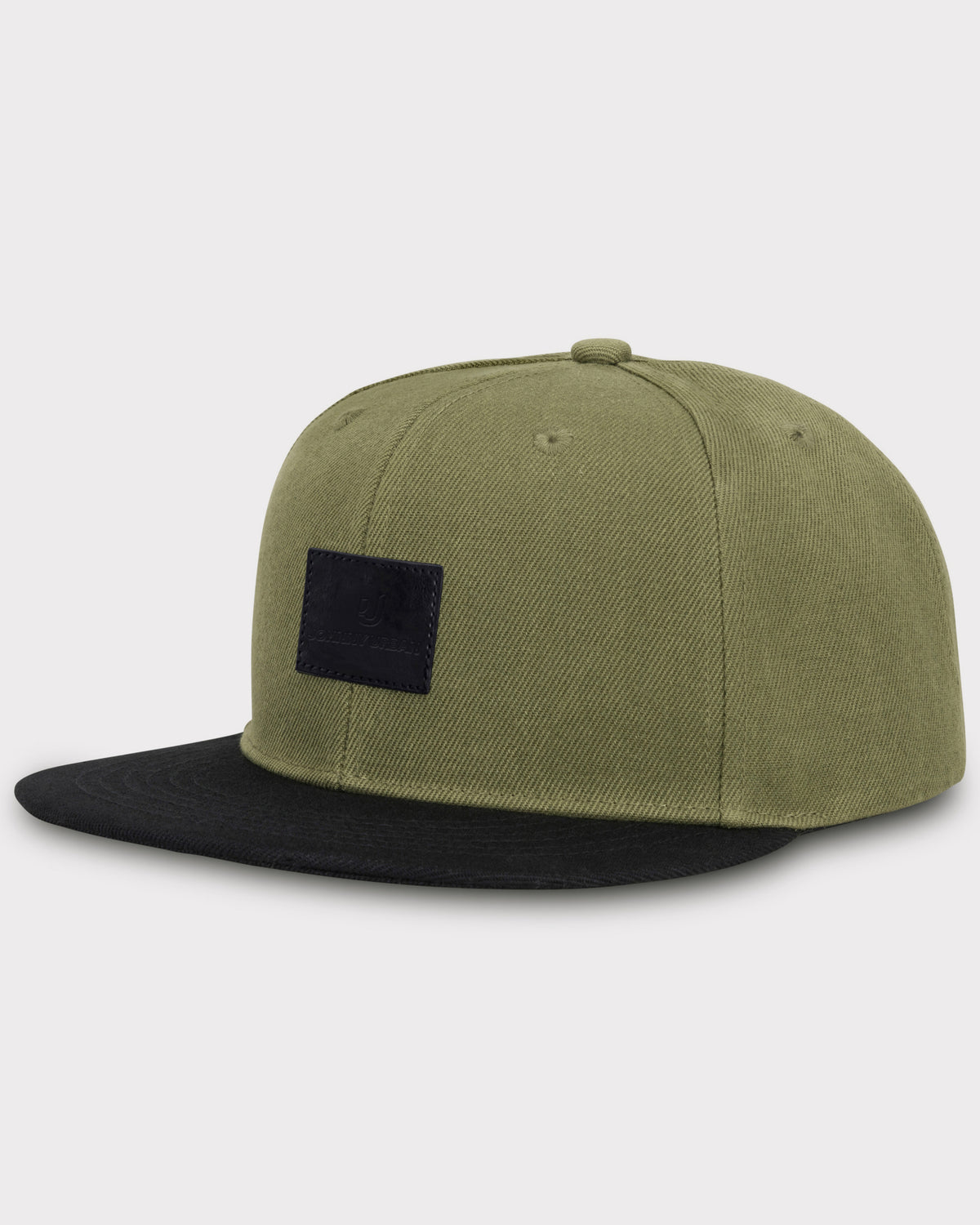 Baseball-Cap 'Dean' von Johnny Urban in Olivgrün mit schwarzem Schirm und schwarzem Marken-Label