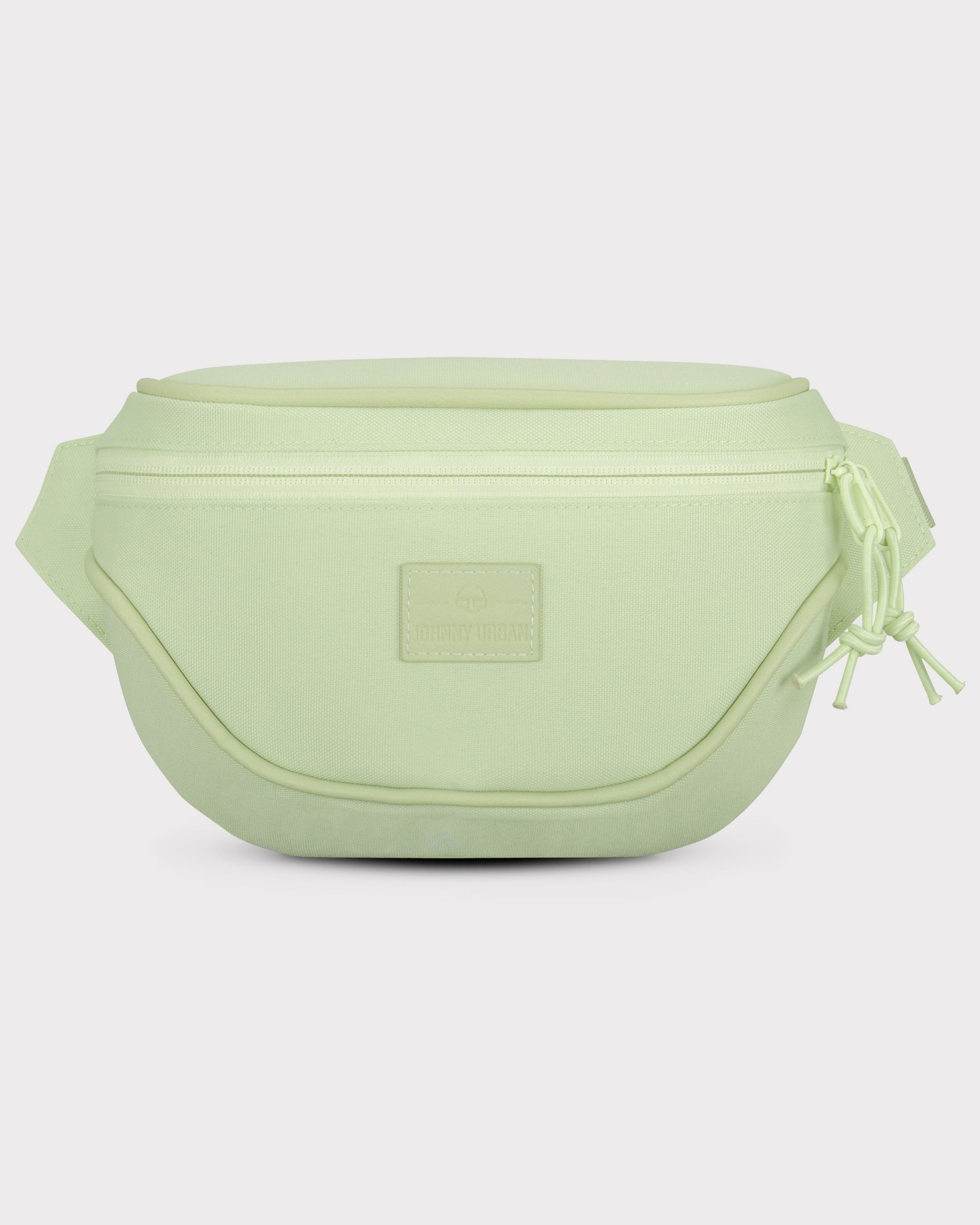 Limegrüne Bauchtasche 'Ben' von Johnny Urban mit Reißverschluss und markantem Label auf der Vorderseite