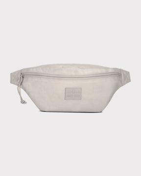 Beige Bauchtasche 'Erik Small' von Johnny Urban mit Reißverschluss und Logo-Patch vorne