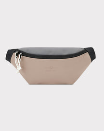 Beige-graue Bauchtasche 'Riley' von Johnny Urban mit schwarzem Reißverschluss und weißen Zuglaschen