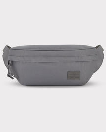 Graue Bauchtasche 'Tom' von Johnny Urban aus robustem Material mit Reißverschluss und Logo-Patch vorne