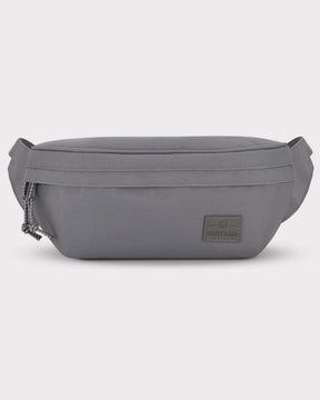 Graue Bauchtasche 'Tom' von Johnny Urban aus robustem Material mit Reißverschluss und Logo-Patch vorne