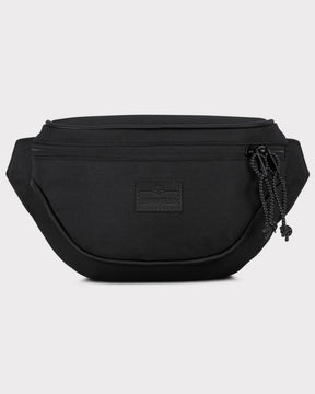 Schwarze Bauchtasche 'Ben' von Johnny Urban mit Reißverschluss und Logo vorne