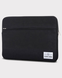 Schwarze Canvas-Laptophülle von Johnny Urban für 12-15 Zoll Laptops mit Reißverschlussfach vorne