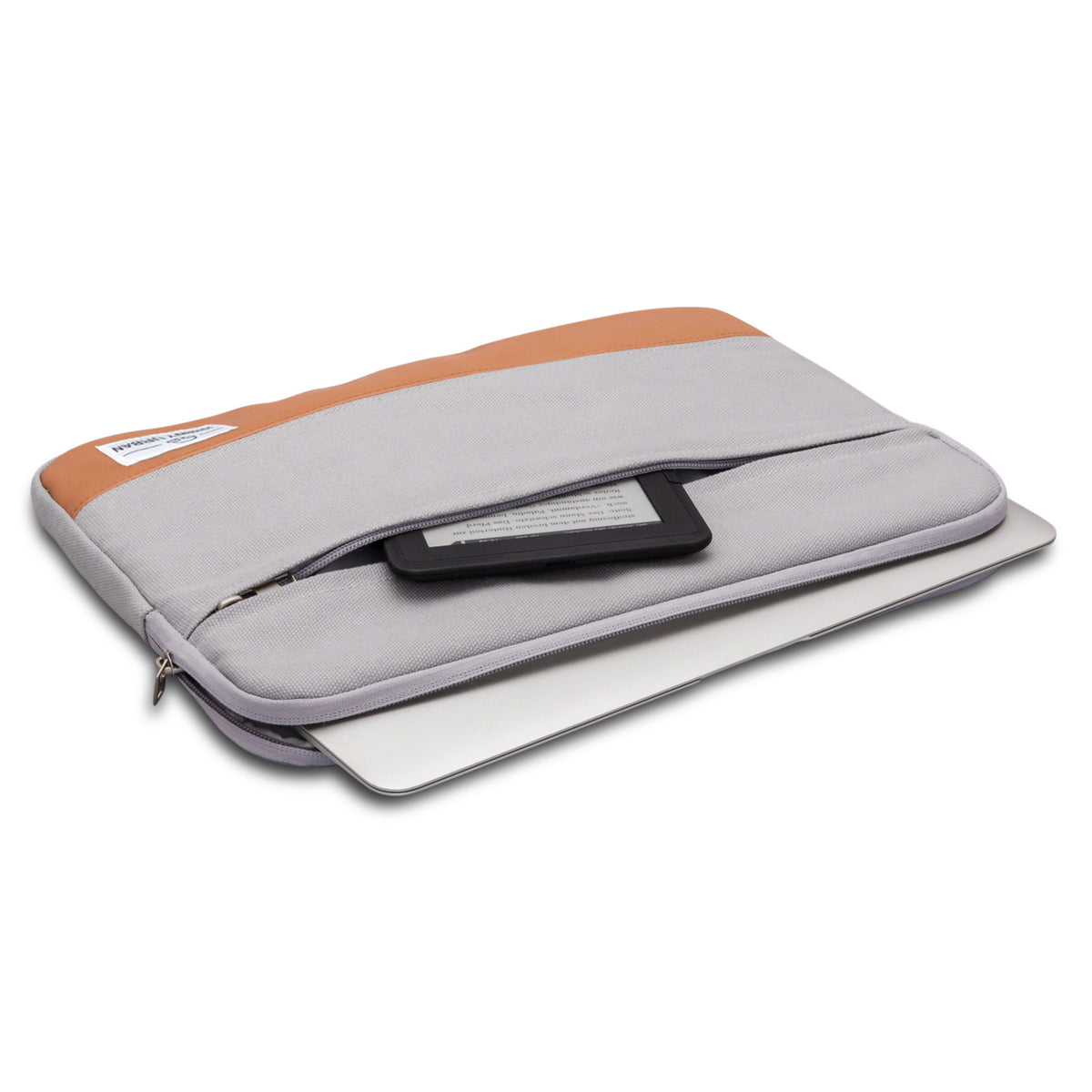 Johnny Urban Laptop Hülle aus Canvas in Grau mit braunen Details, passend für 12-15 Zoll Laptops, mit Fronttasche für ein E-Reader