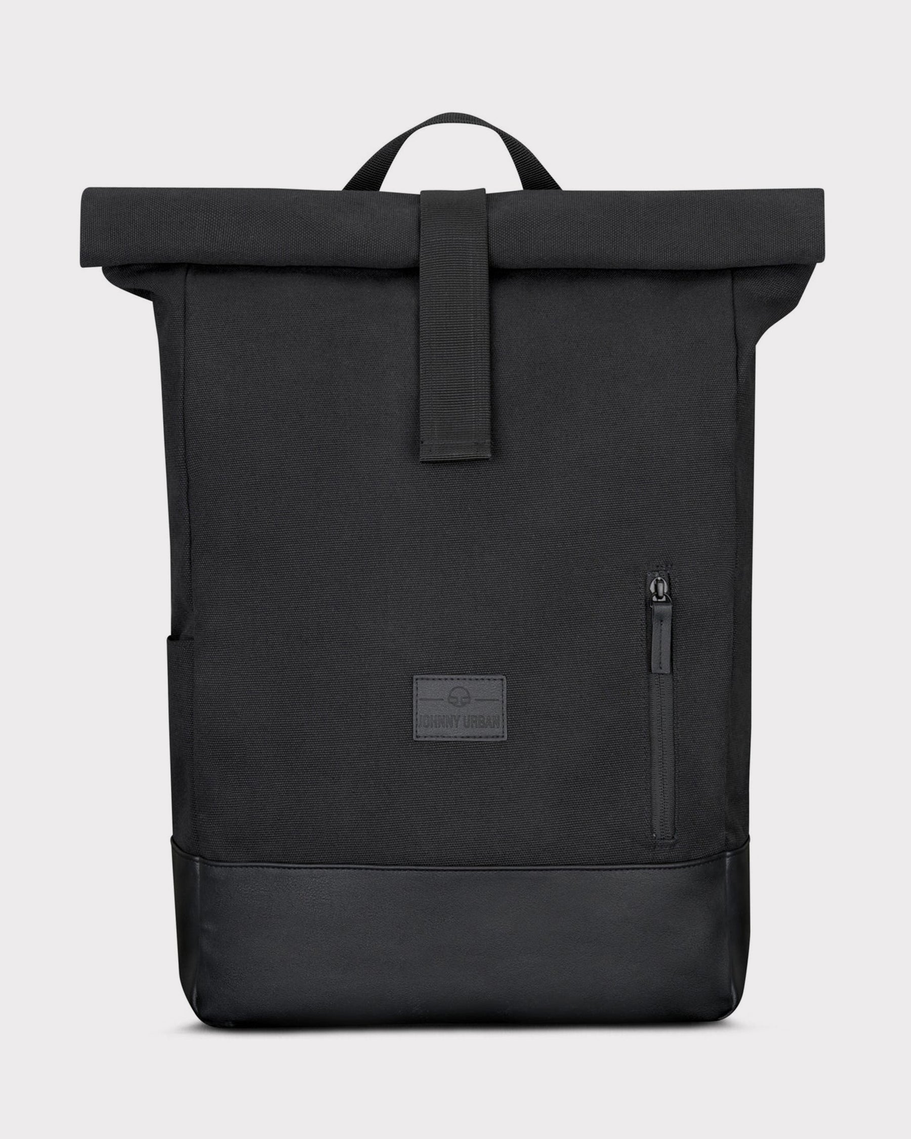 Schwarzer Rolltop Rucksack 'Adam Large' von Johnny Urban aus Canvas mit Lederboden und Frontreißverschluss