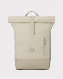 Johnny Urban Rolltop Rucksack "Adam Medium" aus offwhite Canvas mit Lederboden und seitlichem Reißverschluss