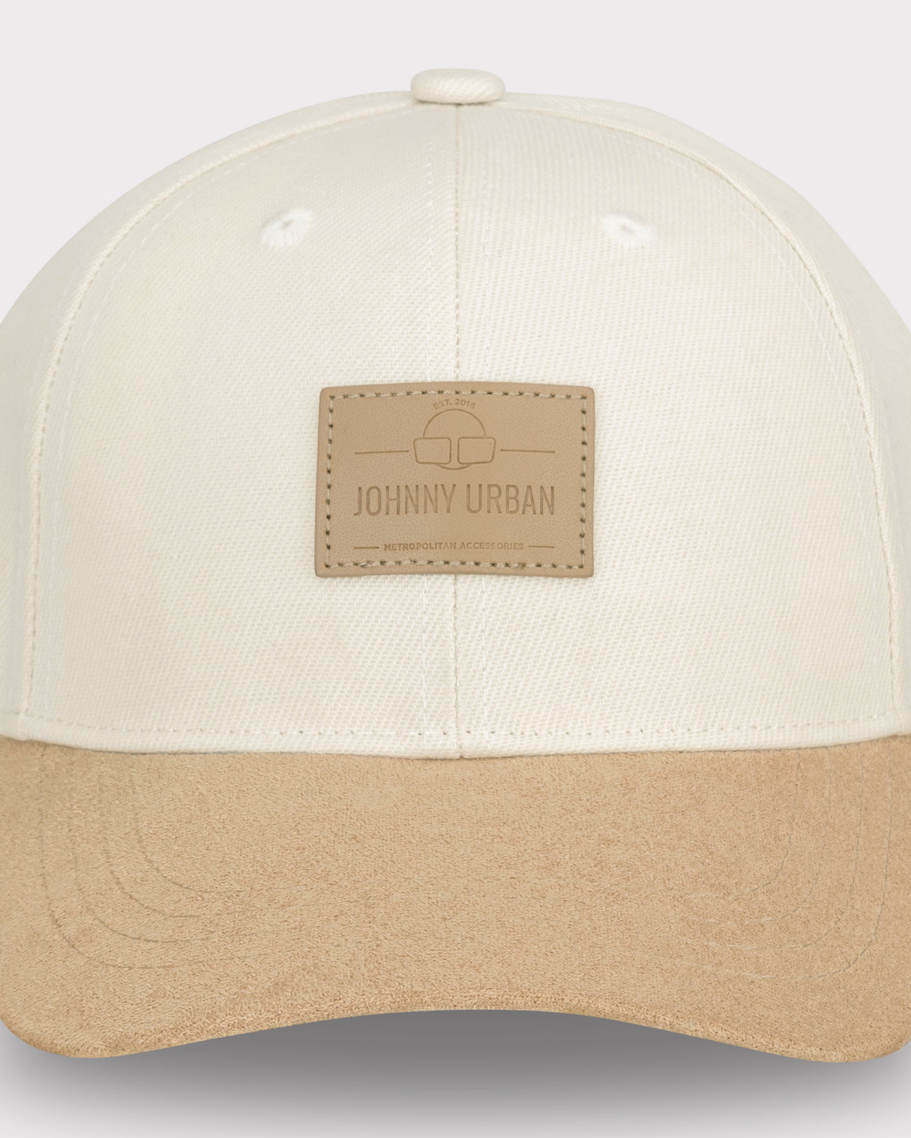 Beige Johnny Urban Curved Cap "Dean" mit Lederpflaster vorne