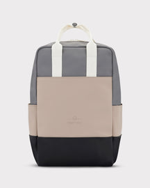 Damenrucksack 'Hailey' von Johnny Urban in Beige, Grau und Schwarz mit weißen Tragegriffen