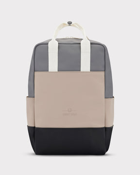 Damenrucksack 'Hailey' von Johnny Urban in Beige, Grau und Schwarz mit weißen Tragegriffen