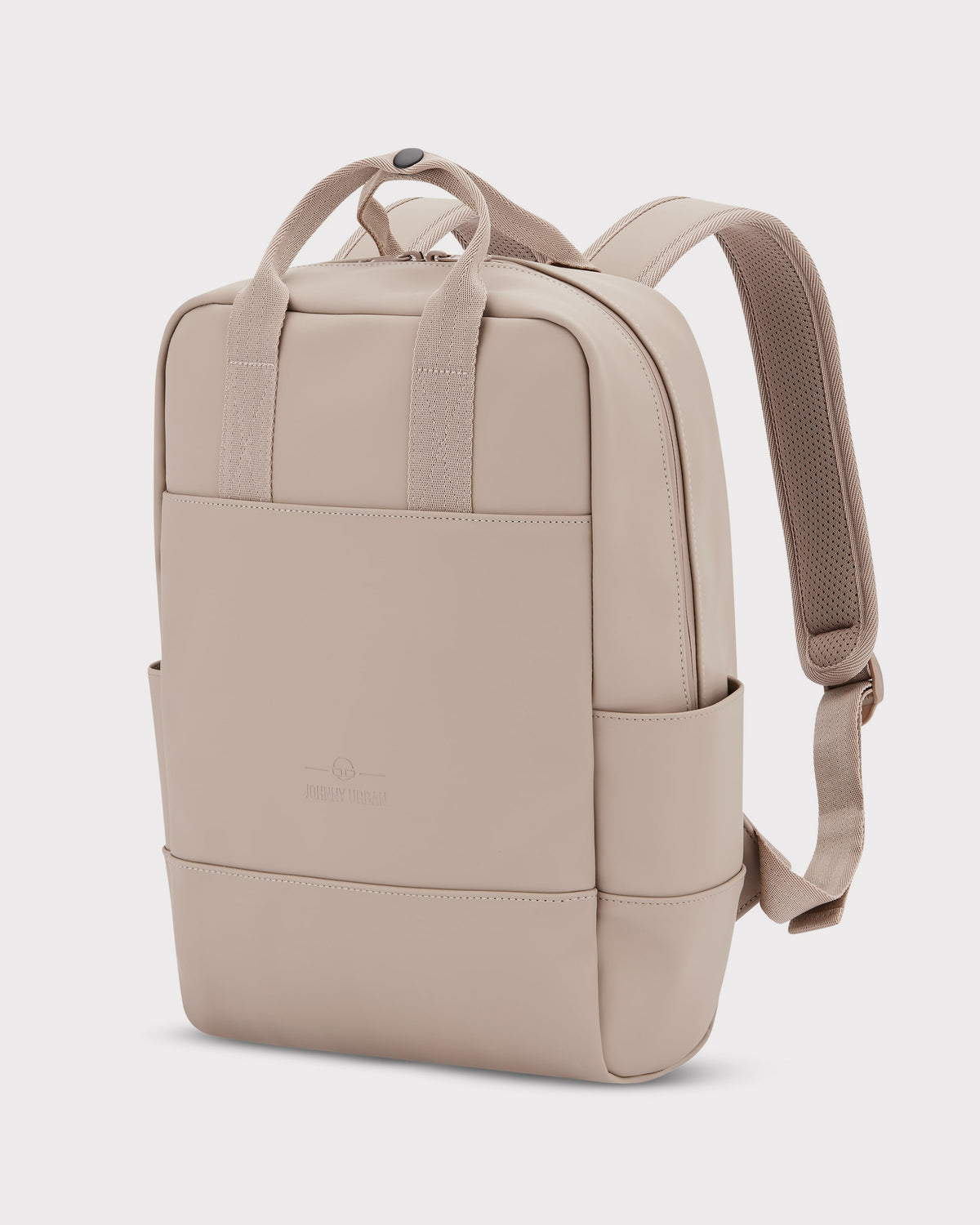 Beiger Damenrucksack 'Hailey' von Johnny Urban mit zwei Tragehenkeln und verstellbaren, gepolsterten Schulterriemen