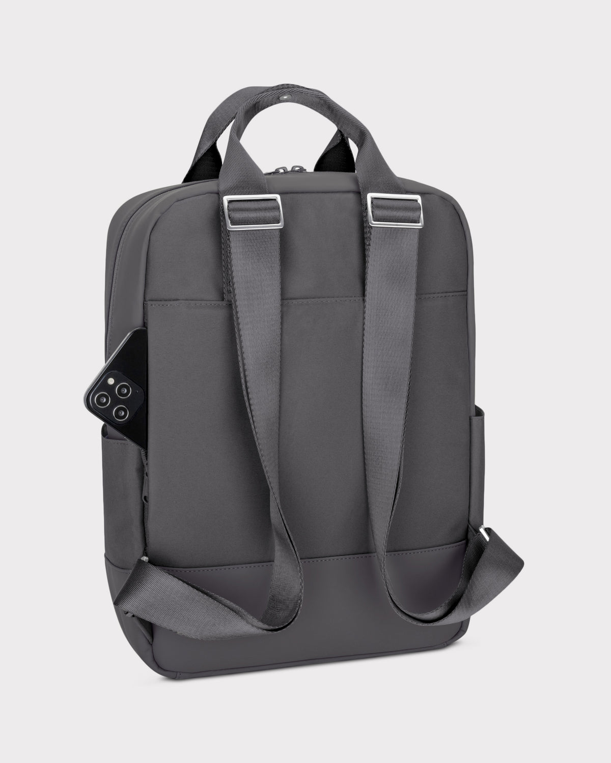 Grauer Damenrucksack 'Jona Large' von Johnny Urban mit gepolsterten Rückenträgern und seitlicher Tasche mit Smartphone