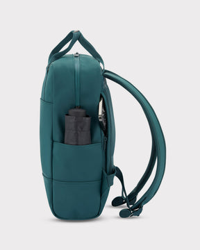 Damenrucksack Hailey von Johnny Urban in petrolgrün mit seitlicher Tasche und Tragegriffen